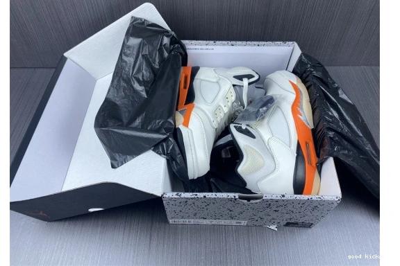 Total DC1060-100 5 DC1060-100 Air Jordan Retro Orange 0320